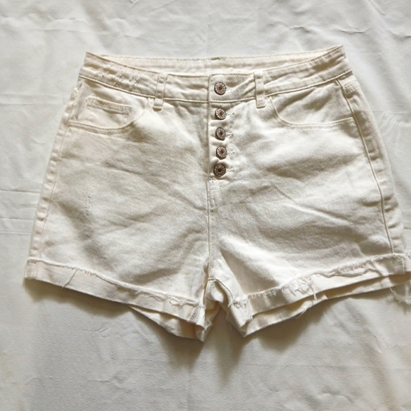 Pants - Women's Cream Button-Up Shorts
